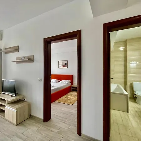Summerland Apartment
